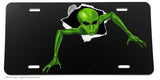 Alien Peeking 3D Effect Funny Joke Humor Black Metal License Plate - OwnTheAvenue