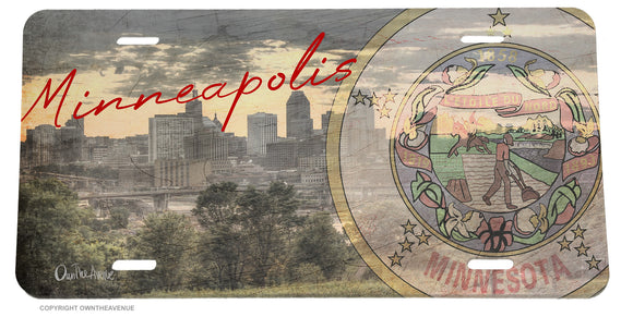 Minneapolis Minnesota Vintage Souvenir Rugged Style License Plate Cover